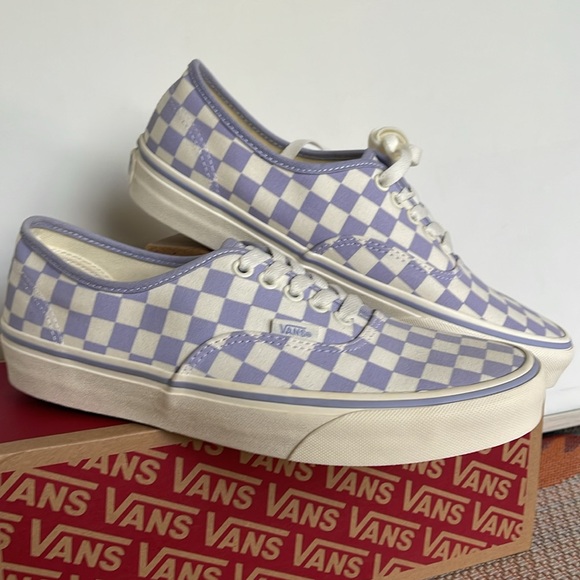 Vans WMNS Authentic
Checkerboard Lilac
VN000BW5LLC
Sneakers - Picture 5 of 16